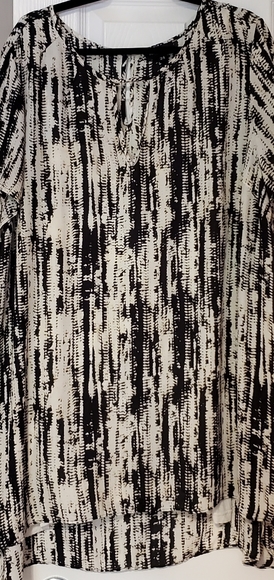 Short Sleeved Tunic Tops - Picture 4 of 6